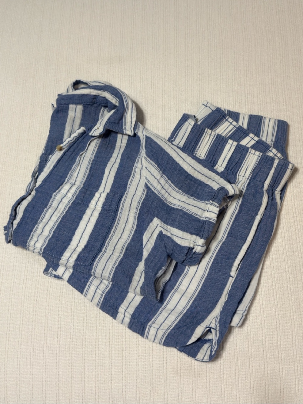 Old Navy Linen Matching Set / Button up & Shorts / Medium